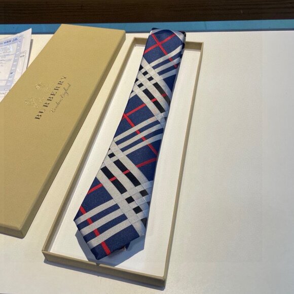 Burberry Men Classic Tie - Picture 1 of 6